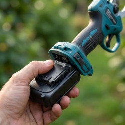  АКУМУЛАТОРНА БЕЗЧЕТКОВА ЛОЗАРСКА НОЖИЦА КrafTRoyal  36V 8AH